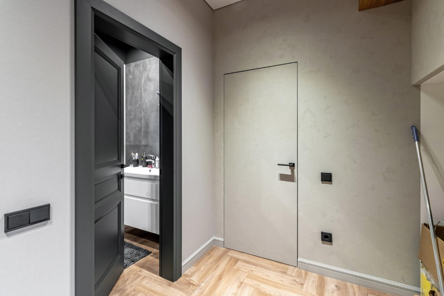 How to Update Interior Doors?